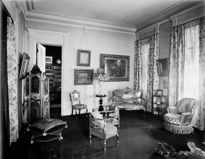 Framed Print : Residence of Mrs. H.C. Parke, parlor, Detroit, Mich. between 1900 and 1910. Creator: Unknown