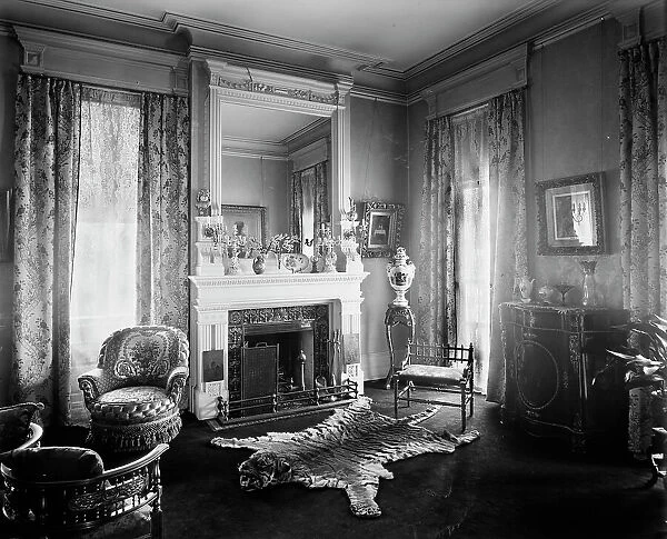 Residence of Mrs. H.C. Parke, parlor, Detroit, Mich. between 1900 and 1910. Creator: Unknown
