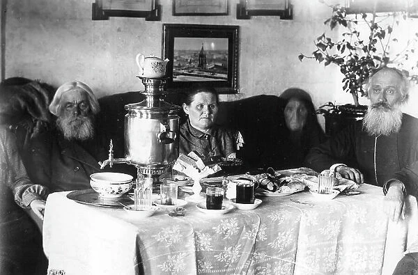 A respectable family having tea, 1905. Creator: Unknown
