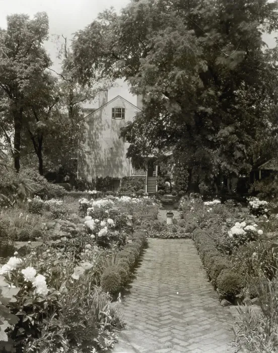 Framed Print : Reveille, Elmer Mulford Crutchfield house, 4200 Cary Street, Richmond, Virginia, 1929. Creator: Frances Benjamin Johnston. Reveille, Elmer Mulford Crutchfield house, 4200 Cary Street, Richmond, Virginia, 1929 Framed Print : Reveille, Elmer Mulford Crutchfield house, 4200 Cary Street, Richmond, Virginia, 1929. Creator: Frances Benjamin Johnston. Reveille, Elmer Mulford Crutchfield house, 4200 Cary Street, Richmond, Virginia, 1929