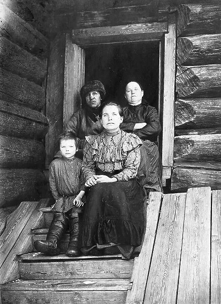 A rich peasant family from the village of Boguchansky, Yenisei district, 1911. Creator: Unknown