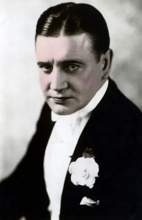 Framed Print : Richard Dix (1893-1949), American actor, 20th century Framed Print : Richard Dix (1893-1949), American actor, 20th century