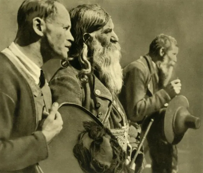 Framed Print : Riflemen praying, Tyrol, Austria, c1935. Creator: Unknown Framed Print : Riflemen praying, Tyrol, Austria, c1935. Creator: Unknown