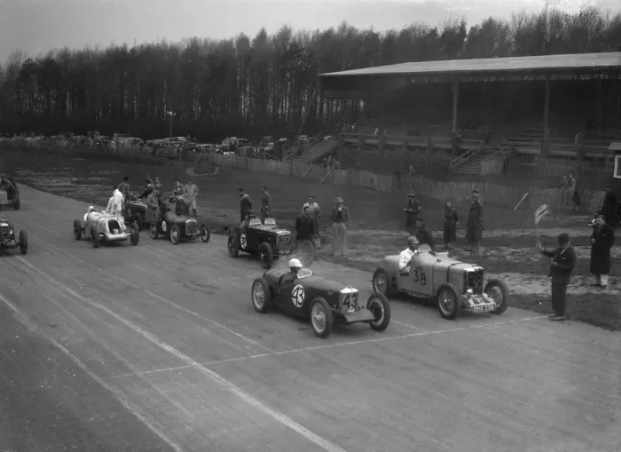 Framed Print : Riley Brooklands of H Hodgson and MG Magnette of H Levy, Donington Park, Leicestershire, 1935 Framed Print : Riley Brooklands of H Hodgson and MG Magnette of H Levy, Donington Park, Leicestershire, 1935