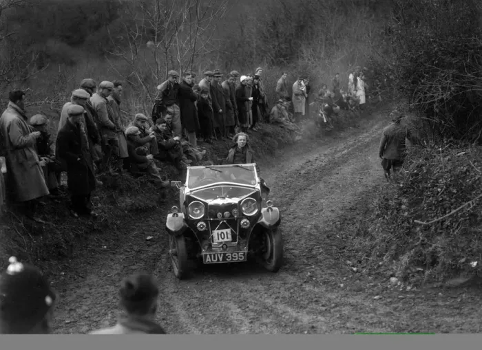 Framed Print : Riley Lynx of EWD Ritchie competing in the MCC Lands End Trial, 1935. Artist: Bill Brunell Framed Print : Riley Lynx of EWD Ritchie competing in the MCC Lands End Trial, 1935. Artist: Bill Brunell