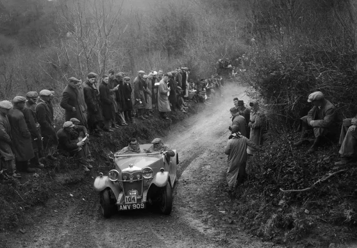 Framed Print : Riley Lynx open 4-seater of VNG Seeney competing in the MCC Lands End Trial, 1935 Framed Print : Riley Lynx open 4-seater of VNG Seeney competing in the MCC Lands End Trial, 1935