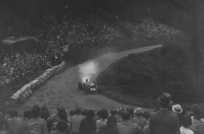 Framed Print : Riley Racing Six of Freddie Dixon competing in the Shelsley Walsh Hillclimb, Worcestershire, 1935 Framed Print : Riley Racing Six of Freddie Dixon competing in the Shelsley Walsh Hillclimb, Worcestershire, 1935