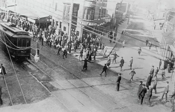 Framed Print : Rioters stoning a trolley car, Philadelphia, 1910. Creator: Bain News Service Framed Print : Rioters stoning a trolley car, Philadelphia, 1910. Creator: Bain News Service