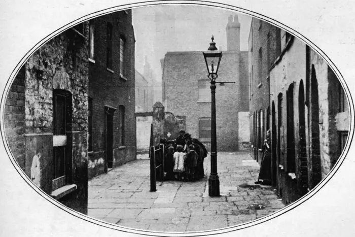 Framed Print : Ripe for eviction, London, c1901 (1901) Framed Print : Ripe for eviction, London, c1901 (1901)
