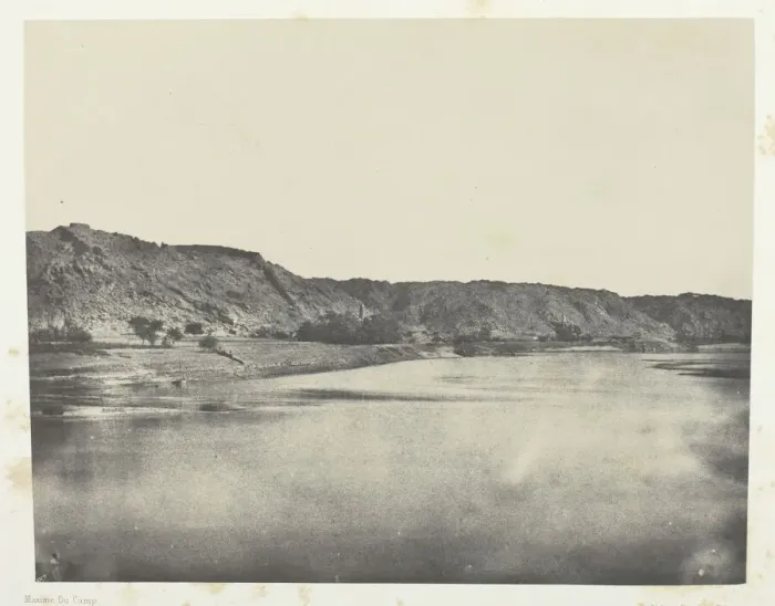 Framed Print : Rive Orientale du Nil (Village de Bab), Vue Prise au Sud Philoe; Nubie, 1849 / 51 Framed Print : Rive Orientale du Nil (Village de Bab), Vue Prise au Sud Philoe; Nubie, 1849 / 51