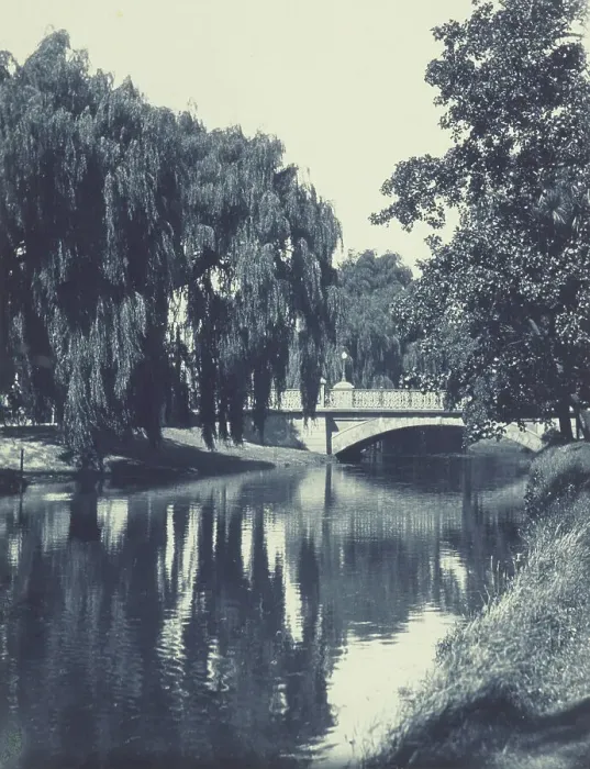 Framed Print : The river Avon, Christchurch, N.Z. From the album: Camera Pictures of New Zealand, 1920s. Creator: Harry Moult Framed Print : The river Avon, Christchurch, N.Z. From the album: Camera Pictures of New Zealand, 1920s. Creator: Harry Moult