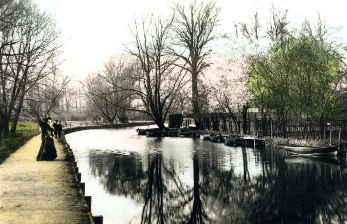 Framed Print : The River Gipping, Ipswich, 1926. Artist: Cavenders Ltd Framed Print : The River Gipping, Ipswich, 1926. Artist: Cavenders Ltd