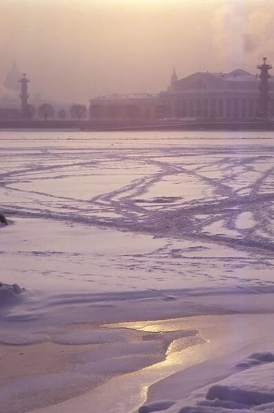 River Neva, towards Yassilievsky Island, Leningrad, 20th century. Artist: CM Dixon