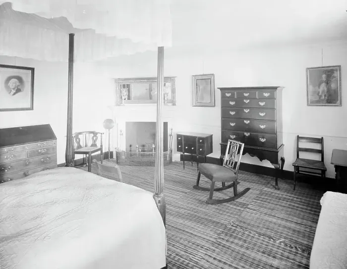 Framed Print : The River room at Mt. Vernon, c.between 1910 and 1920. Creator: Unknown Framed Print : The River room at Mt. Vernon, c.between 1910 and 1920. Creator: Unknown