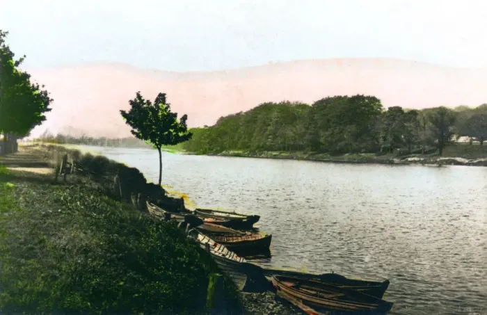 Framed Print : The River Tyne at Hexham, Northumberland, 1926. Artist: Cavenders Ltd