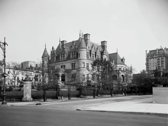 Framed Print : A Riverside Drive residence, New York, C.M. Schwab residence, between 1910 and 1920. Creator: Unknown Framed Print : A Riverside Drive residence, New York, C.M. Schwab residence, between 1910 and 1920. Creator: Unknown