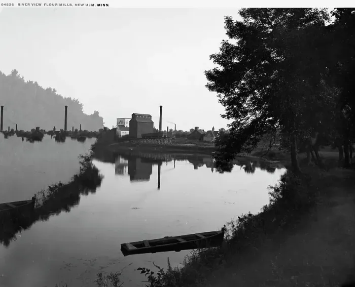 Framed Print : Riverview flour mills, New Ulm, Minn. between 1880 and 1899. Creator: Unknown Framed Print : Riverview flour mills, New Ulm, Minn. between 1880 and 1899. Creator: Unknown