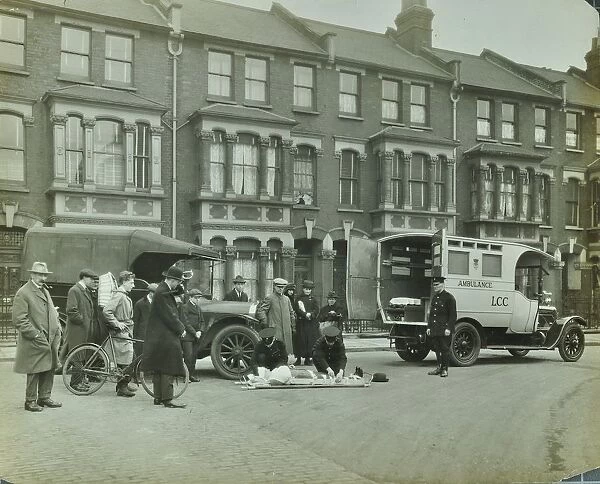 Road accident, Calabria road, Islington, London, 1925