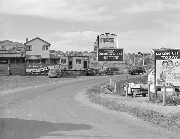 Road which crosses the highway and leads from Coulee city, Grant County, Washington, 1939. Creator: Dorothea Lange