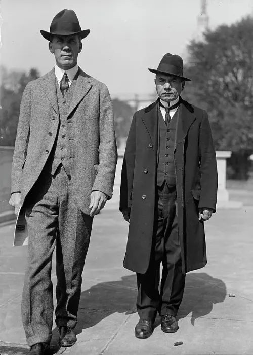 Framed Print : Robert Crosser, Rep. from Ohio, Right, with T.K. Giragossian, 1917. Creator: Harris & Ewing. Robert Crosser, Rep. from Ohio, Right, with T.K. Giragossian, 1917. Creator: Harris & Ewing Framed Print : Robert Crosser, Rep. from Ohio, Right, with T.K. Giragossian, 1917. Creator: Harris & Ewing. Robert Crosser, Rep. from Ohio, Right, with T.K. Giragossian, 1917. Creator: Harris & Ewing