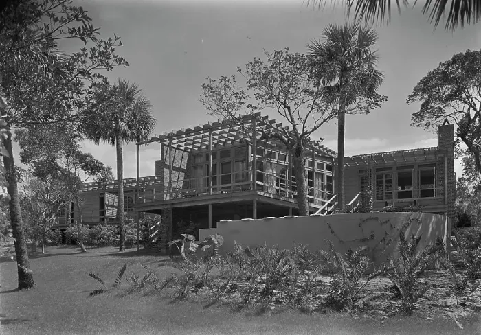 Framed Print : Robert Glassford, residence in Hobe Sound, Florida, 1941. Creator: Gottscho-Schleisner, Inc Framed Print : Robert Glassford, residence in Hobe Sound, Florida, 1941. Creator: Gottscho-Schleisner, Inc