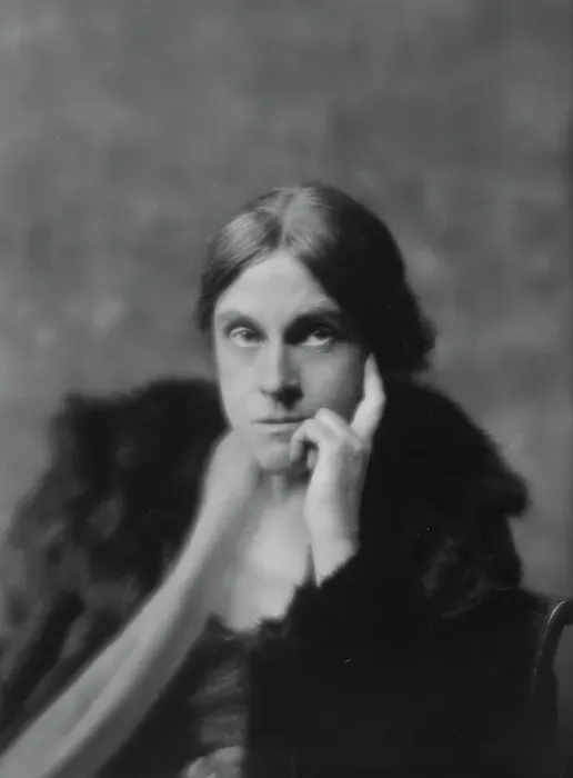 Framed Print : Roberts, Mary, Mrs. portrait photograph, 1915. Creator: Arnold Genthe Framed Print : Roberts, Mary, Mrs. portrait photograph, 1915. Creator: Arnold Genthe