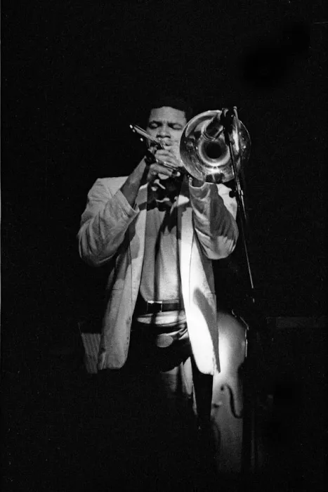Framed Print : Robin Eubanks, Ronnie Scotts Jazz Club, Soho, London, May 1990 Framed Print : Robin Eubanks, Ronnie Scotts Jazz Club, Soho, London, May 1990