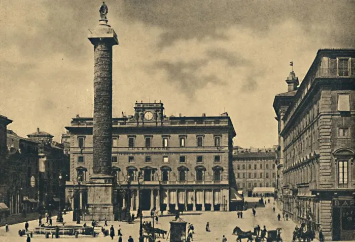 Framed Print : Roma - Square and Column of Marcus Aurelius, 1910 Framed Print : Roma - Square and Column of Marcus Aurelius, 1910