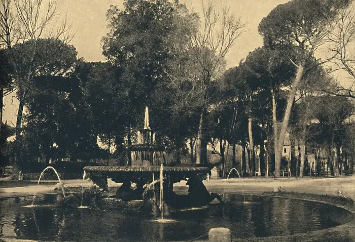 Framed Print : Roma - Villa Borghese - Fountain of the Sea-Horses, 1910 Framed Print : Roma - Villa Borghese - Fountain of the Sea-Horses, 1910