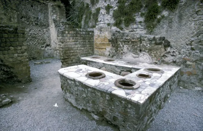 Framed Print : A Roman snack-bar, Herculaneum, Italy, 1st century Framed Print : A Roman snack-bar, Herculaneum, Italy, 1st century