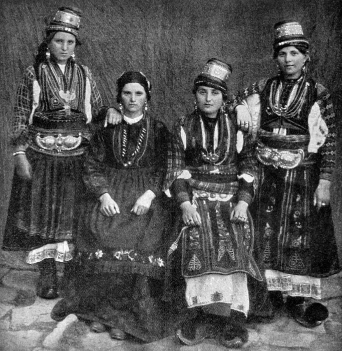 Framed Print : Romany women, Albania, 1922. Artist: Underwood & Underwood Framed Print : Romany women, Albania, 1922. Artist: Underwood & Underwood