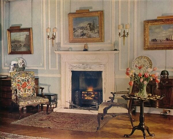 Room at the house of Mrs Chester Beatty, 1932