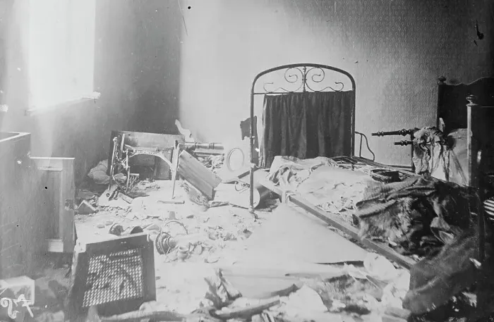 Framed Print : Room in villa at Tilsit occupied by Russian officers, between c1914 and c1915. Creator: Bain News Service Framed Print : Room in villa at Tilsit occupied by Russian officers, between c1914 and c1915. Creator: Bain News Service