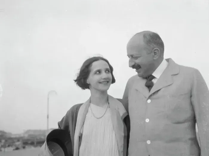 Framed Print : Rothbart, Albert, Mr. and Anna Rothbart, portrait photograph, between 1920 and 1935. Creator: Arnold Genthe Framed Print : Rothbart, Albert, Mr. and Anna Rothbart, portrait photograph, between 1920 and 1935. Creator: Arnold Genthe