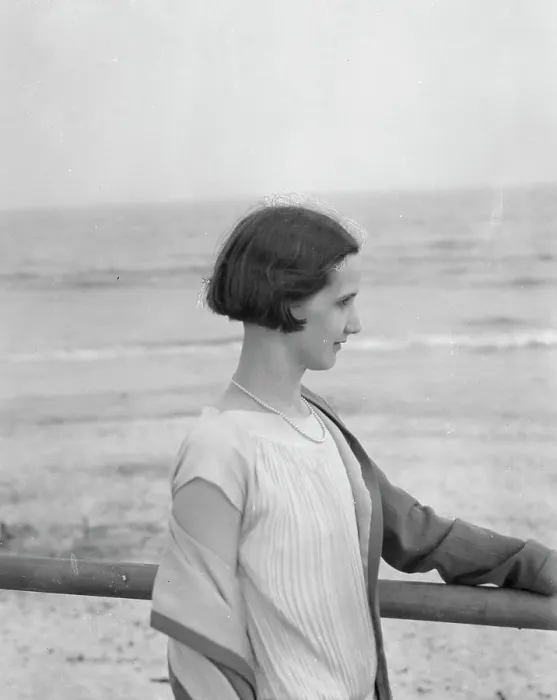 Framed Print : Rothbart, Anna, Miss, at the beach, between 1920 and 1935. Creator: Arnold Genthe Framed Print : Rothbart, Anna, Miss, at the beach, between 1920 and 1935. Creator: Arnold Genthe