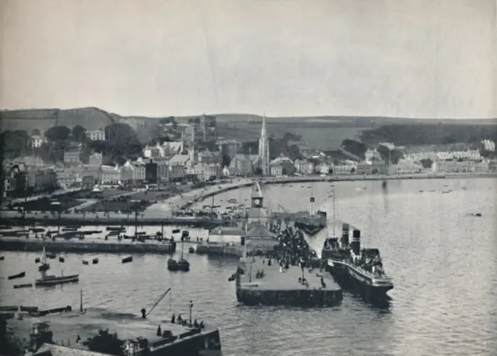 Framed Print : Rothesay - The Landing-Stage and Esplanade, 1895 Framed Print : Rothesay - The Landing-Stage and Esplanade, 1895