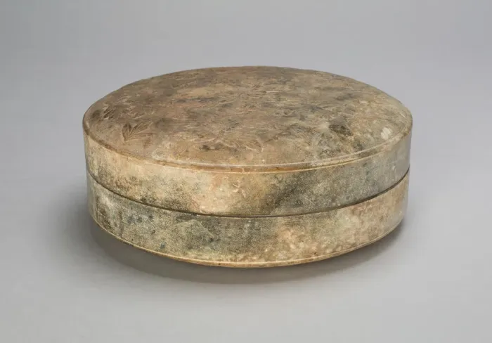 Framed Print : Round Covered Box with Flowers and Leaves, Tang dynasty (618-907). Creator: Unknown Framed Print : Round Covered Box with Flowers and Leaves, Tang dynasty (618-907). Creator: Unknown