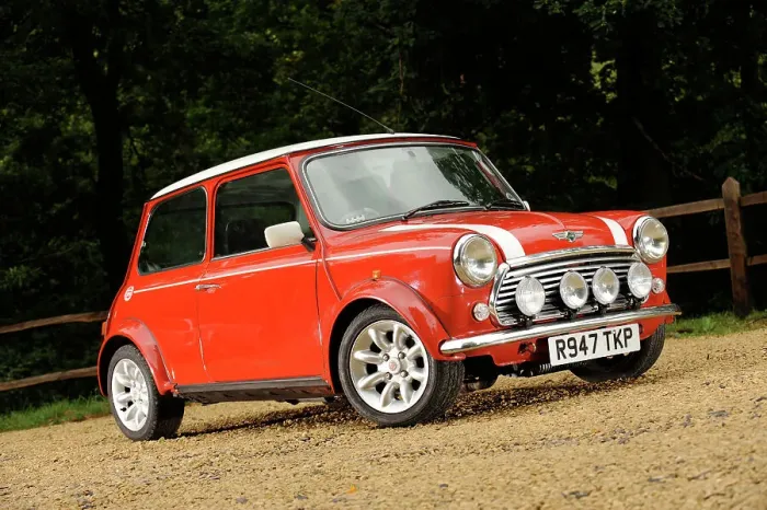 Framed Print : Rover Mini Cooper works 1998. Artist: Simon Clay Framed Print : Rover Mini Cooper works 1998. Artist: Simon Clay