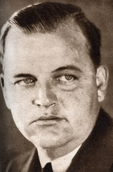 Framed Print : Roy Del Ruth, American Hollywood film director, 1933 Framed Print : Roy Del Ruth, American Hollywood film director, 1933