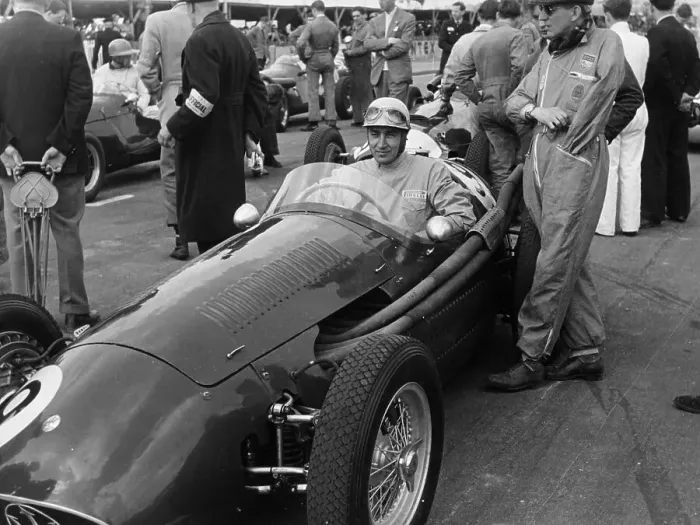 Framed Print : Roy Salvadori in a Maserati, Goodwood, 1954 Framed Print : Roy Salvadori in a Maserati, Goodwood, 1954