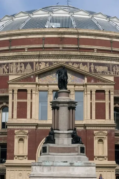 Framed Print : Royal Albert Hall, Kensington, London, 2 / 9 / 10. Creator: Ethel Davies; Davies, Ethel Framed Print : Royal Albert Hall, Kensington, London, 2 / 9 / 10. Creator: Ethel Davies; Davies, Ethel
