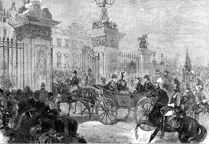 Framed Print : The Royal Entry into London: the procession at Buckingham Palace, 1874. Creator: Unknown Framed Print : The Royal Entry into London: the procession at Buckingham Palace, 1874. Creator: Unknown