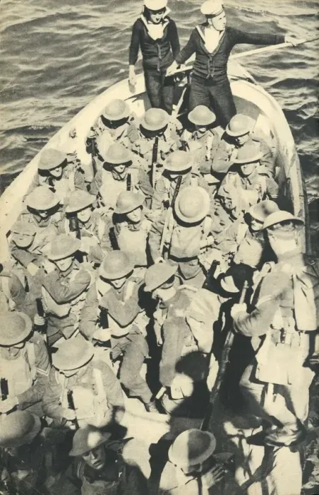 Framed Print : Royal Marines, World War II, c1939-c1943 (1944). Creator: Unknown Framed Print : Royal Marines, World War II, c1939-c1943 (1944). Creator: Unknown