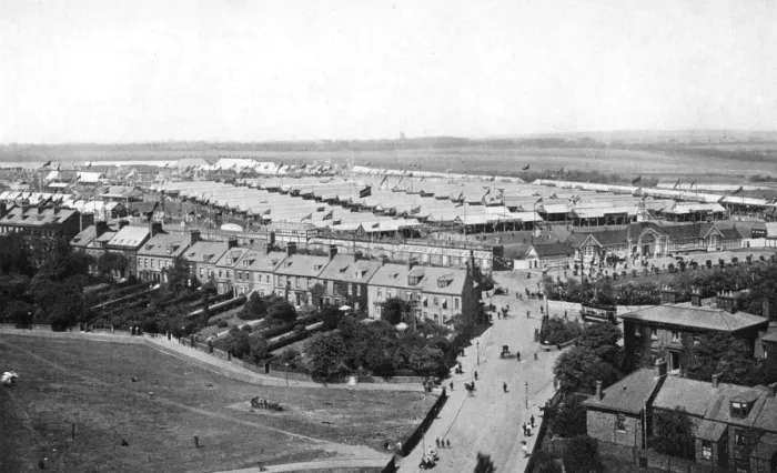 Framed Print : The Royal Show, Newcastle upon Tyne, 1908. Artist: George Frank Framed Print : The Royal Show, Newcastle upon Tyne, 1908. Artist: George Frank