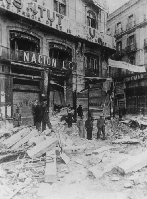 Framed Print : Rubble in the main street, Palma, Majorca, Spain, Spanish Civil War, c1936 Framed Print : Rubble in the main street, Palma, Majorca, Spain, Spanish Civil War, c1936