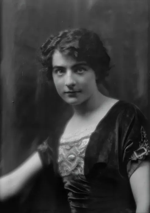 Framed Print : Rubner, Dagmar, Miss, portrait photograph, 1912 Nov. 24. Creator: Arnold Genthe Framed Print : Rubner, Dagmar, Miss, portrait photograph, 1912 Nov. 24. Creator: Arnold Genthe