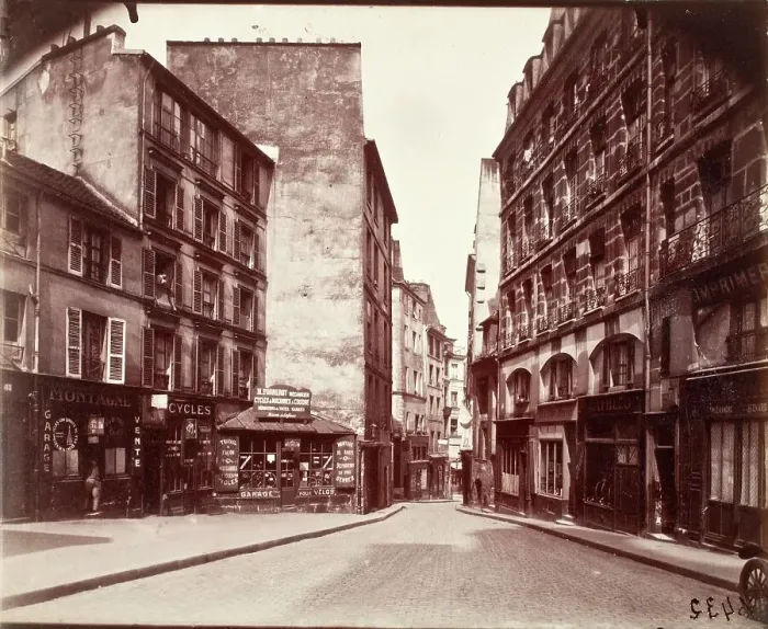 Framed Print : Rue De La Montagne (6432), France, c1923. Creator: Eugene Atget Framed Print : Rue De La Montagne (6432), France, c1923. Creator: Eugene Atget
