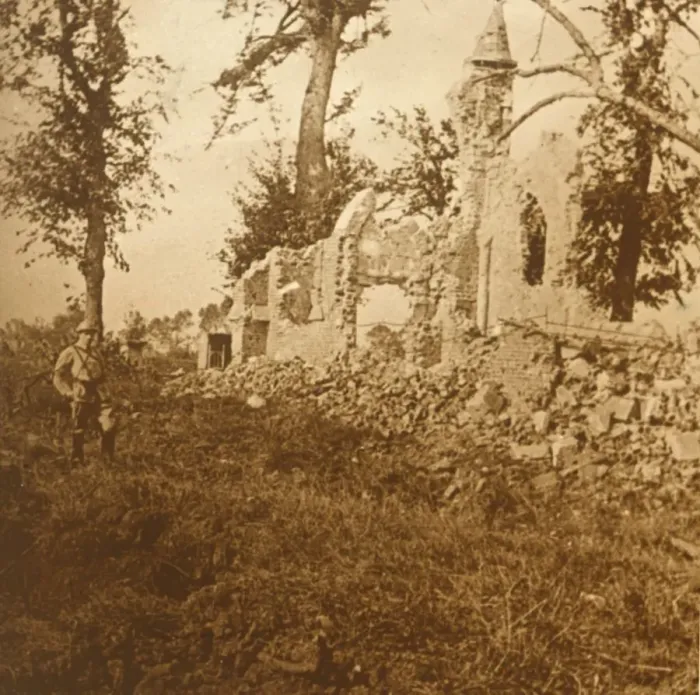 Framed Print : Ruined chapel, 1914-c1918 Framed Print : Ruined chapel, 1914-c1918