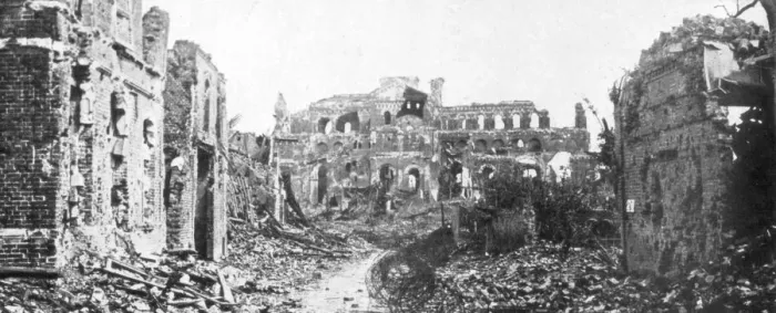 Framed Print : The ruined town and church bell tower of Albert, Somme, France, 22 August 1918 Framed Print : The ruined town and church bell tower of Albert, Somme, France, 22 August 1918