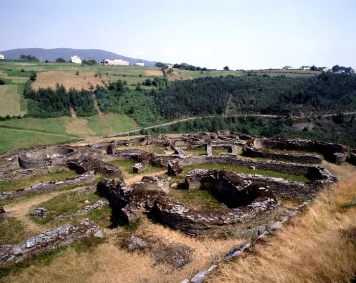 Framed Print : Ruins of the village, belonging to the culture Castro - Celta in Coana (Asturias) Framed Print : Ruins of the village, belonging to the culture Castro - Celta in Coana (Asturias)